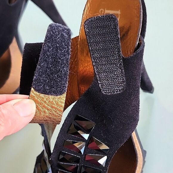 Pedro Garcial Heels - Picture 7 of 13